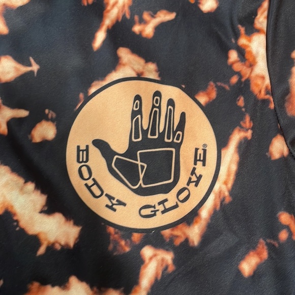 Body Glove Tee - Picture 3 of 3